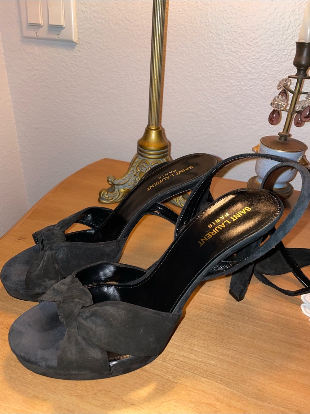 Saint Laurent Black Suede Knot-Front Heeled Sandals with Ankle Wrap - Picture 3 of 4